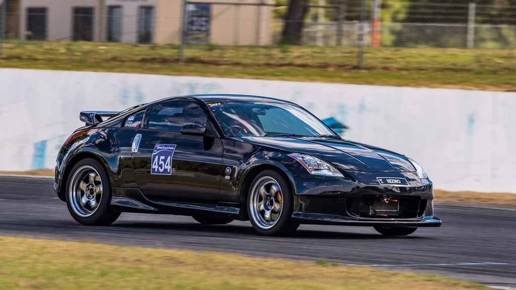 Lauren Cornes and her Unicornes Motorsport 350Z