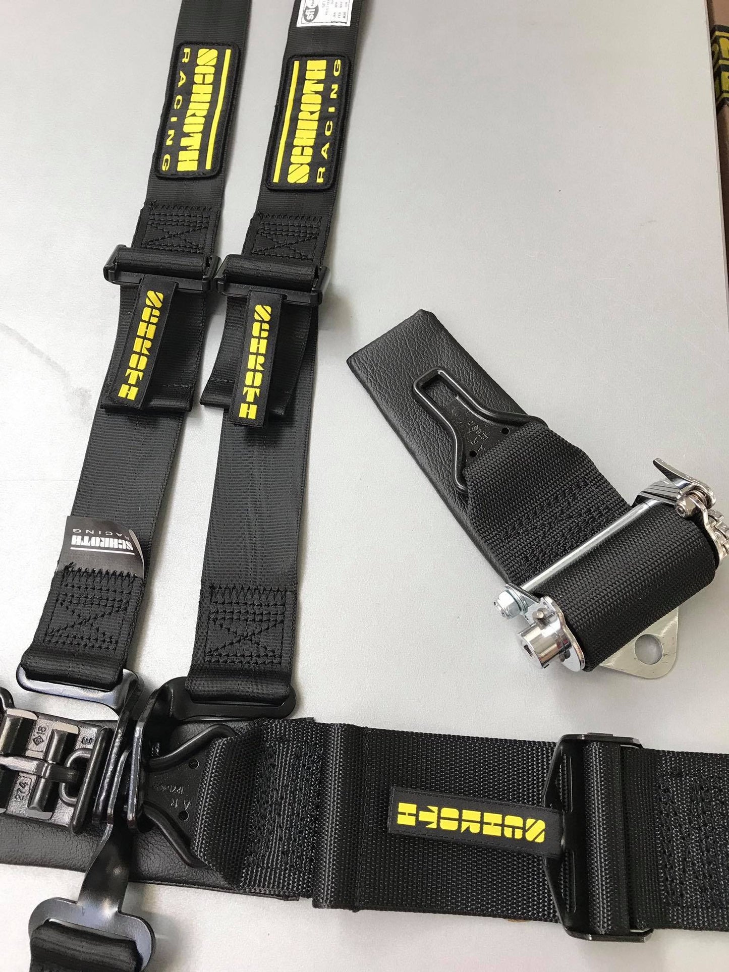 SCHROTH SFI 16.1 Leverlatch Harness Lap Ratchet Adjuster